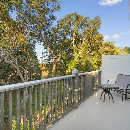 Helena'S Place, Fully Renovated Exclusive End Unit Townhouse เดสติน ภายนอก รูปภาพ